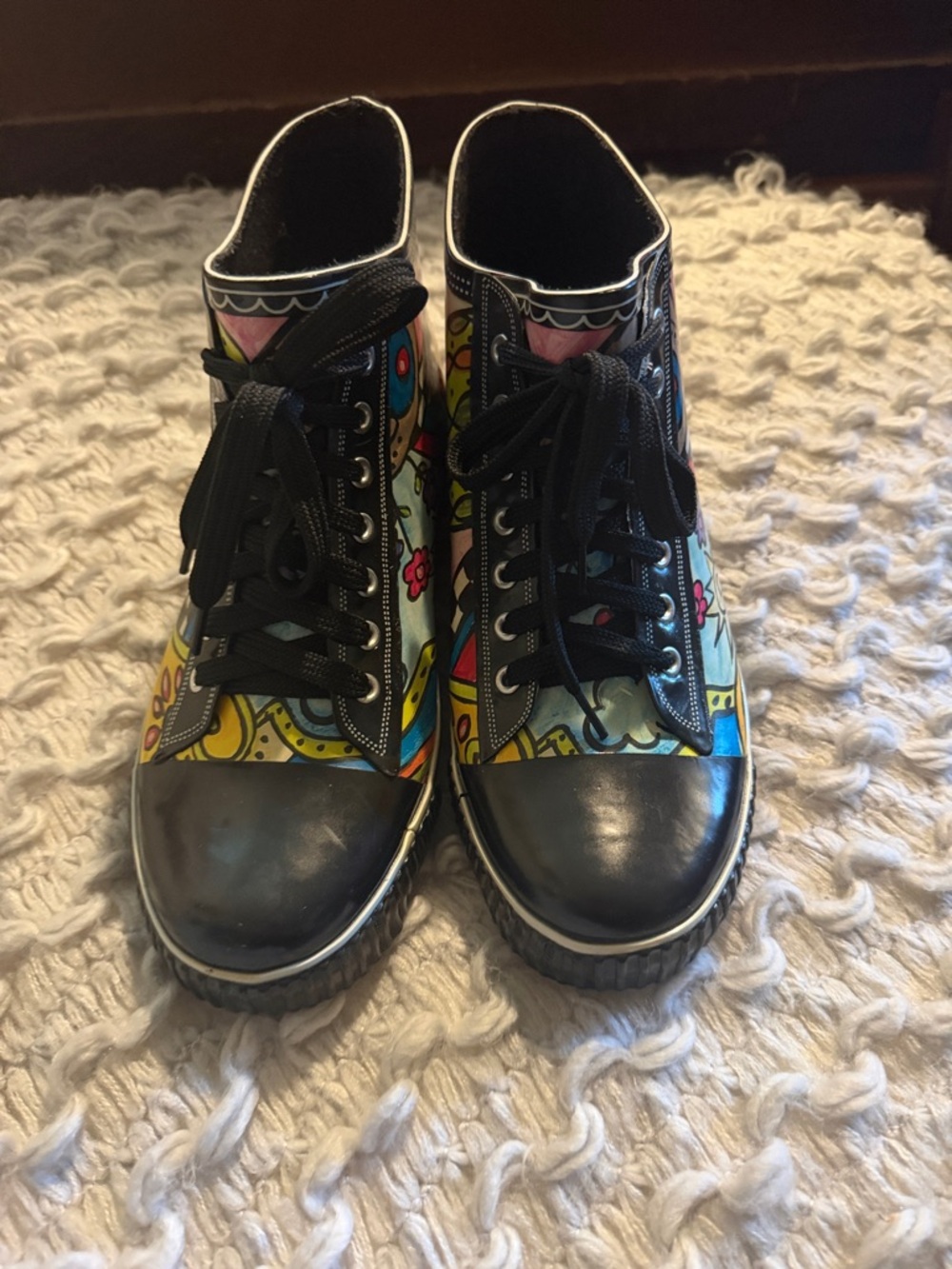 Women's Lace-Up Graphic High-Top Boots in Multicolor